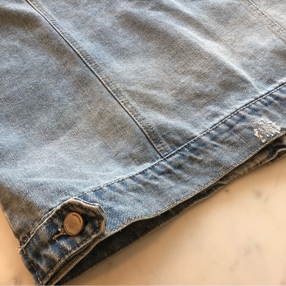 Fashion Nova Neon Sleeve Light Wash Denim Jacket Size XL - Picture 16 of 16